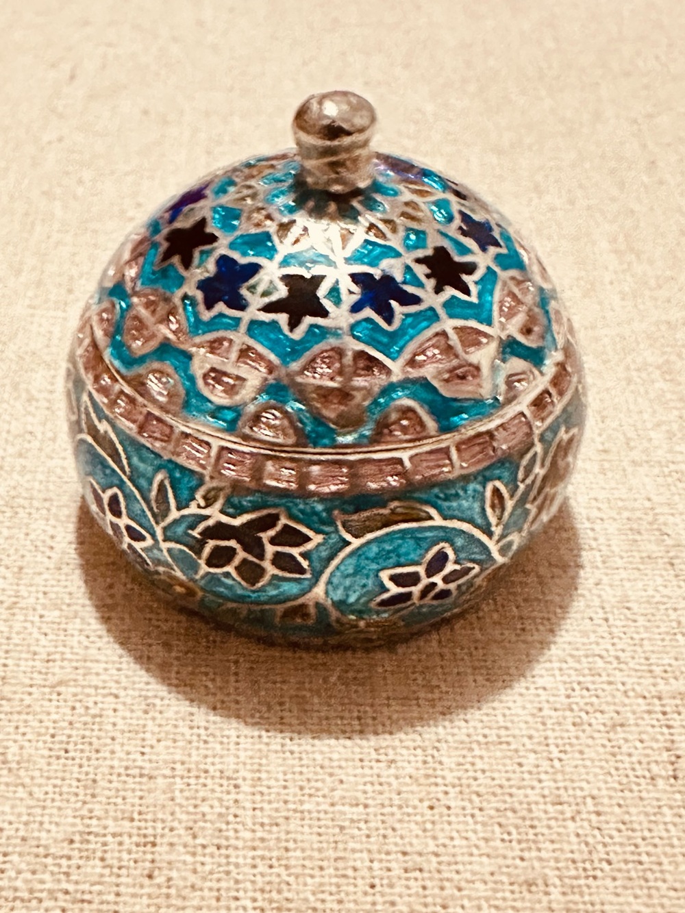 Vintage | Trinket Holder | Handcrafted Turquoise Floral Enamel Trinket Box - Picture 2 of 8